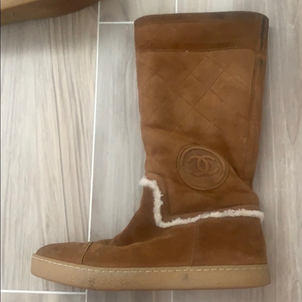 Chanel fur winter boot